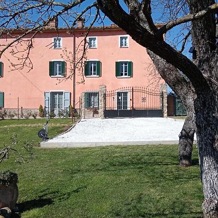 Casale - La Camera Di Leda Lamporecchio Bagian luar foto