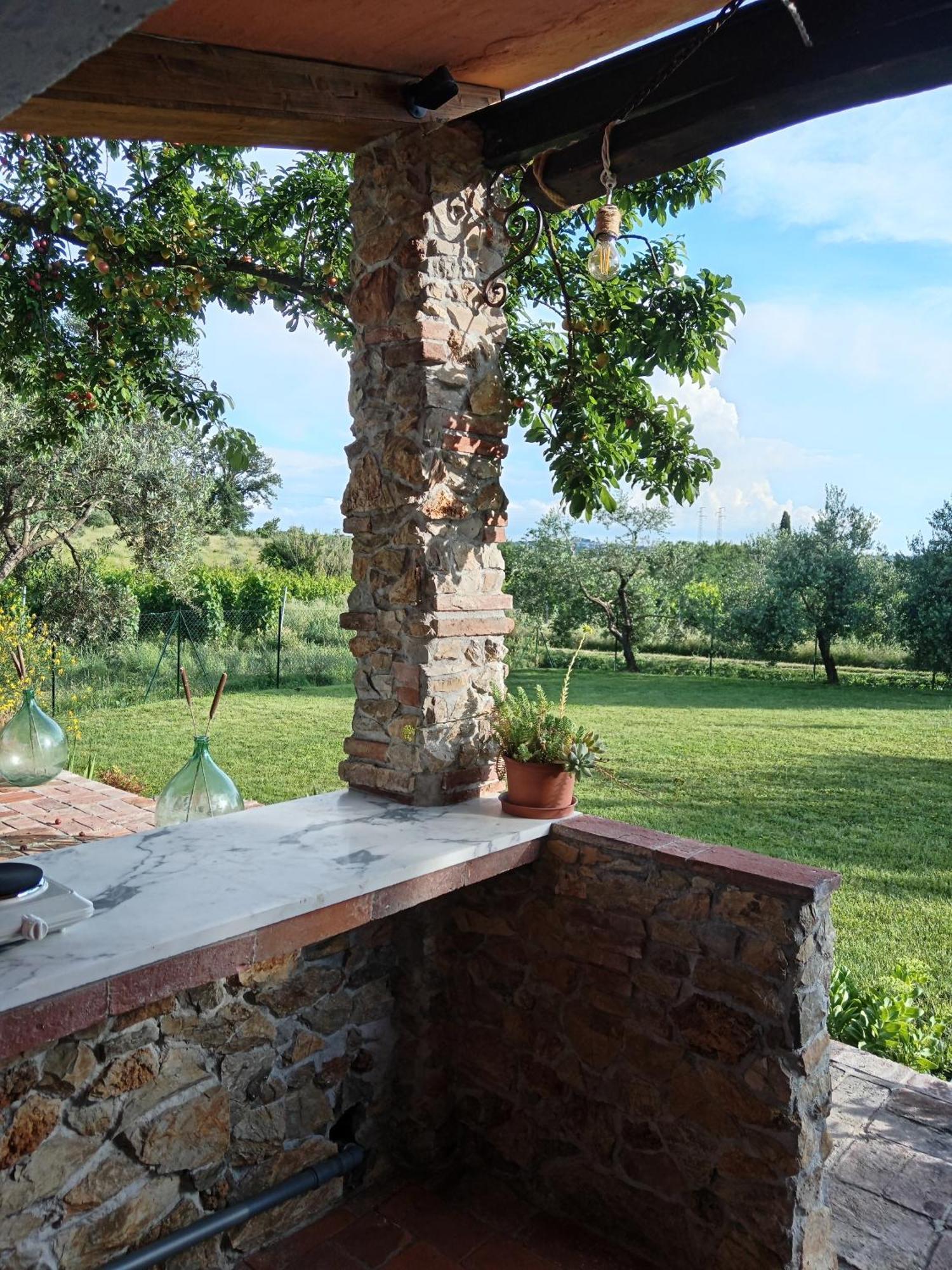 Casale - La Camera Di Leda Lamporecchio Bagian luar foto